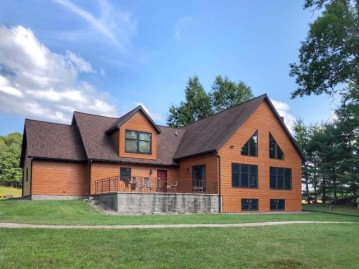 1487 Oak Ln, Washington, WI 54521