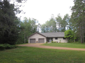 3981 Lakeshore Dr, Pine Lake, WI 54501