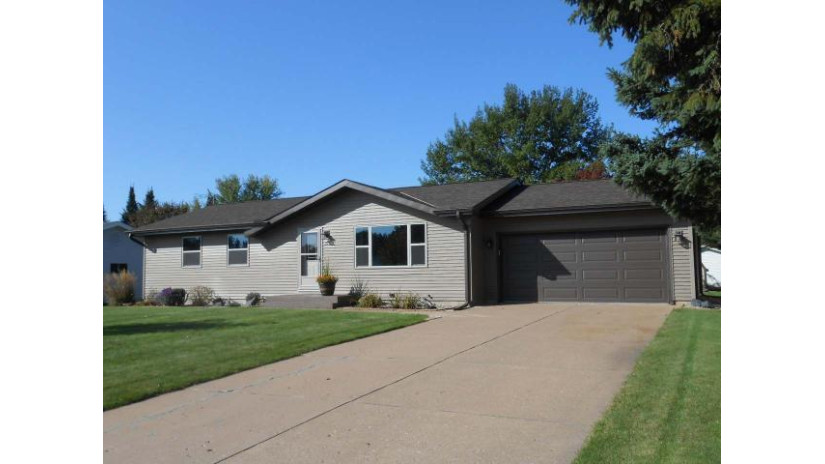 212 Fairland St Antigo, WI 54409 by Absolute Realtors Inc. $169,000