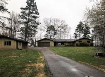 217 South Shore Rd, Crystal Falls, MI 49920