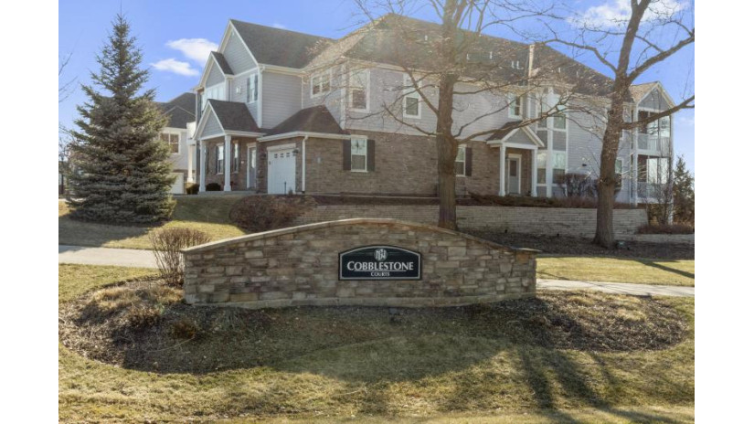 1022 Crane Ct Geneva, WI 53147 by Keefe Real Estate, Inc. $345,000