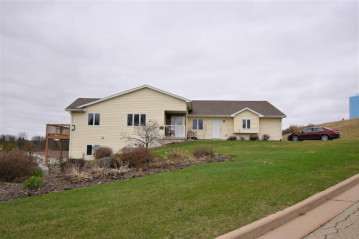 201 Watertower Cir, Iron Ridge, WI 53035-6943