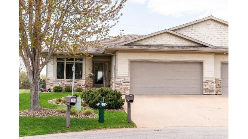 1251 Bentgrass Ct # 13 Onalaska, WI 54650 by Gerrard-Hoeschler, REALTORS $329,000