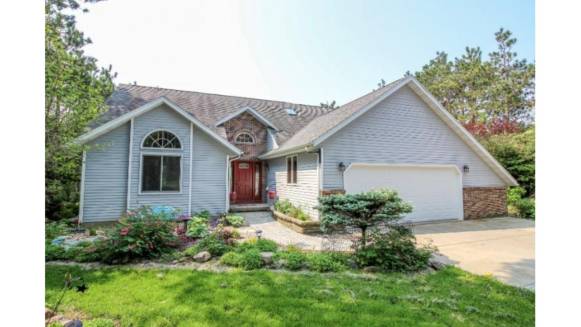 W8871 Deer Run Tr Oakland, WI 53523 by First Weber, Inc.-Cambridge $395,000