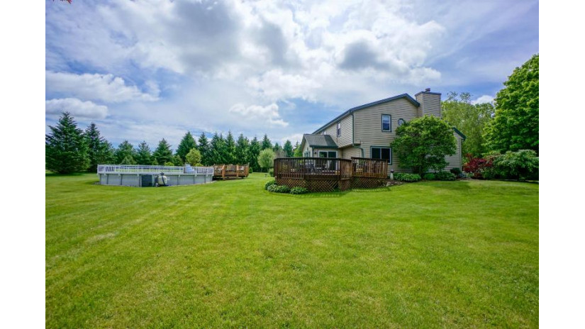 W300N8814 County Road E Merton, WI 53029 by Lake Country Flat Fee $424,900