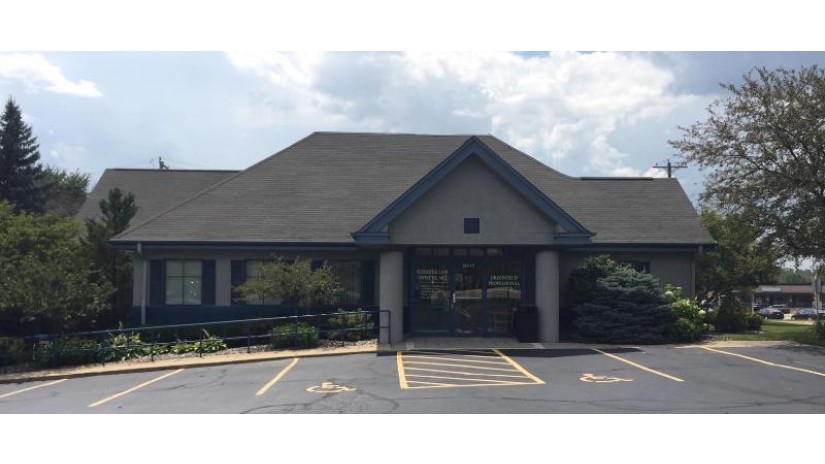 10777 W Beloit Rd Greenfield, WI 53228 by Anderson Commercial Group, LLC $1,095,000