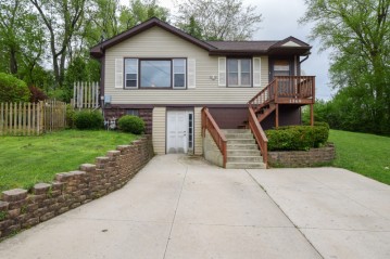 W1369 Oakwood Rd, Bloomfield, WI 53157