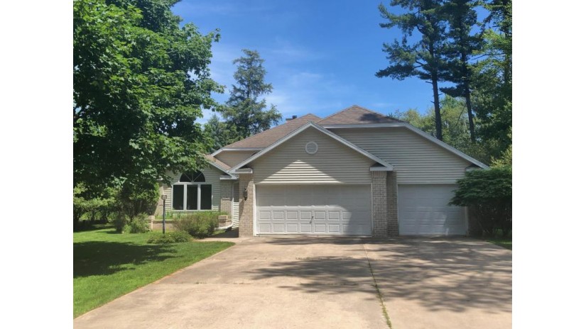 2346 Woodview Lane Marinette, WI 54143 by Weichert, Realtors-Place Perfect $175,000