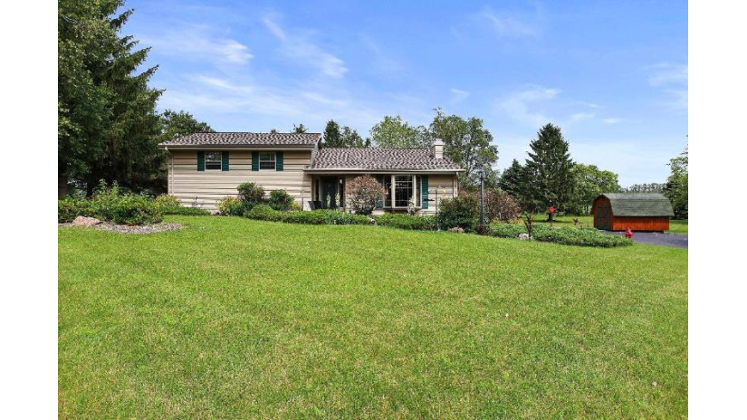 5874 S Oak Rd Trenton, WI 53095 by Coldwell Banker Realty $255,900