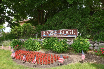 4253 W Rivers Edge Cir 4, Brown Deer, WI 53209-1169