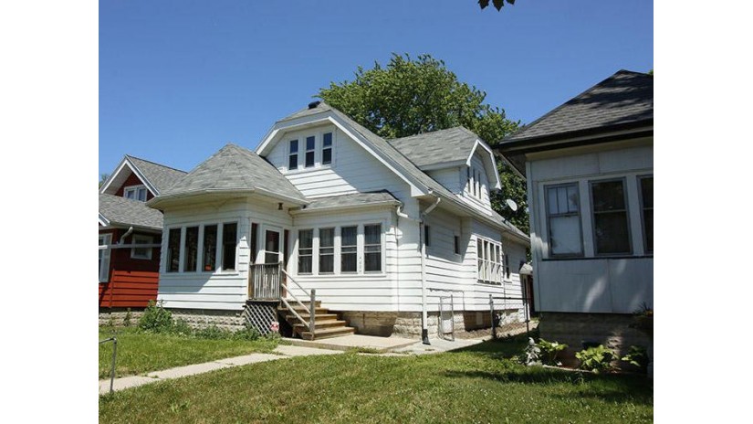 4624 N 41st St Milwaukee, WI 53209 by Riverwest Realty Milwaukee $69,900