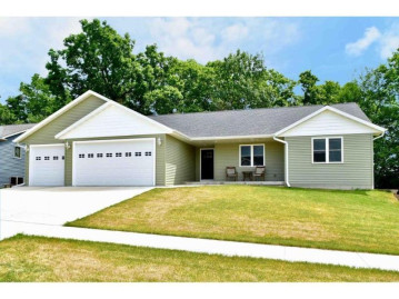 11456 Bemis St, Trempealeau, WI 54661