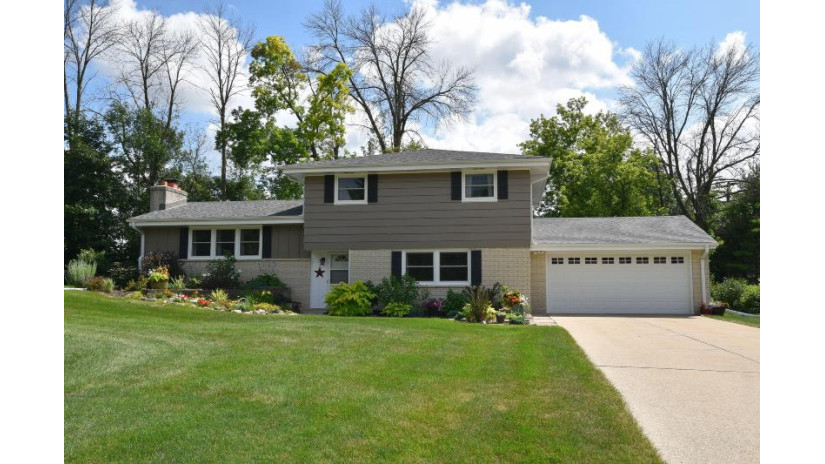 17285 Ely Ct Brookfield, WI 53045 by First Weber Inc - Menomonee Falls $305,000