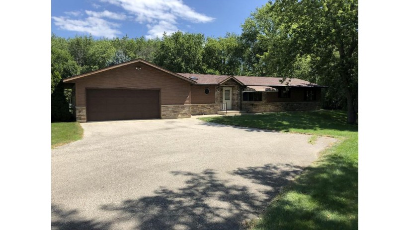 10534 S Nicholson Rd Oak Creek, WI 53154 by Nicholson Realty Inc $267,500