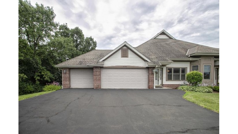 8420 S Deerwood Ln Franklin, WI 53132 by Keller Williams Realty-Milwaukee Southwest $364,900