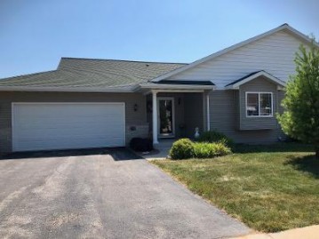 2715 Monroe St, Two Rivers, WI 54241