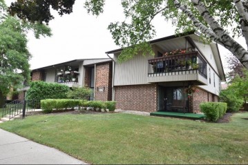 8117 W Manitoba St 11, West Allis, WI 53219-3515