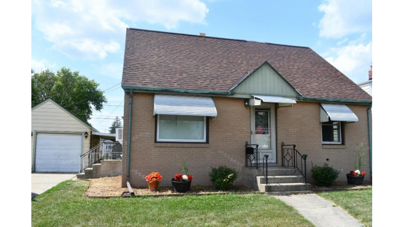 2714 22nd Ave Kenosha, WI 53140 by Berkshire Hathaway Home Services Epic Real Estate $129,900