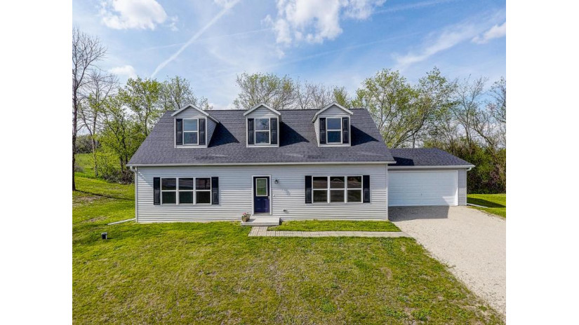 W2890 County Road Y Jefferson, WI 53137 by EXP Realty, LLC~MKE $260,000