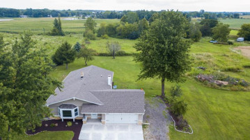 21640 Schroeder Rd, Dover, WI 53139-9585