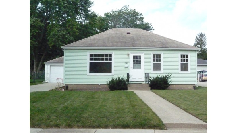 1728 Orchard St Racine, WI 53405 by Shorewest Realtors $79,900