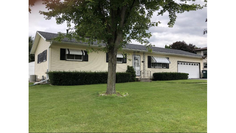 111 S 6th Ave Saint Nazianz, WI 54232 by RE/MAX Port Cities Realtors $119,900