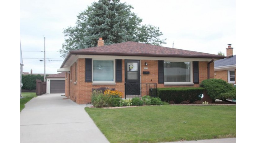 2619 S 94th St West Allis, WI 53227 by RE/MAX Realty Center $167,500