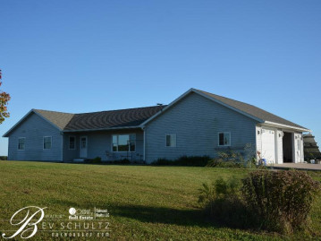 12080 Sherry Ridge Rd, Utica, WI 54655