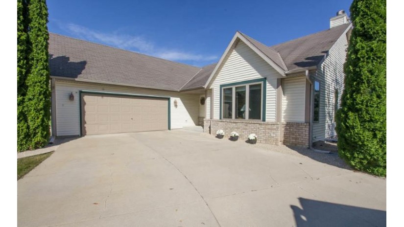 W310S2852 Wild Rose Ln Genesee, WI 53188 by Redefined Realty Advisors LLC $384,900