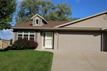 439 Kennedy Ct, Howards Grove, WI 53083-1162