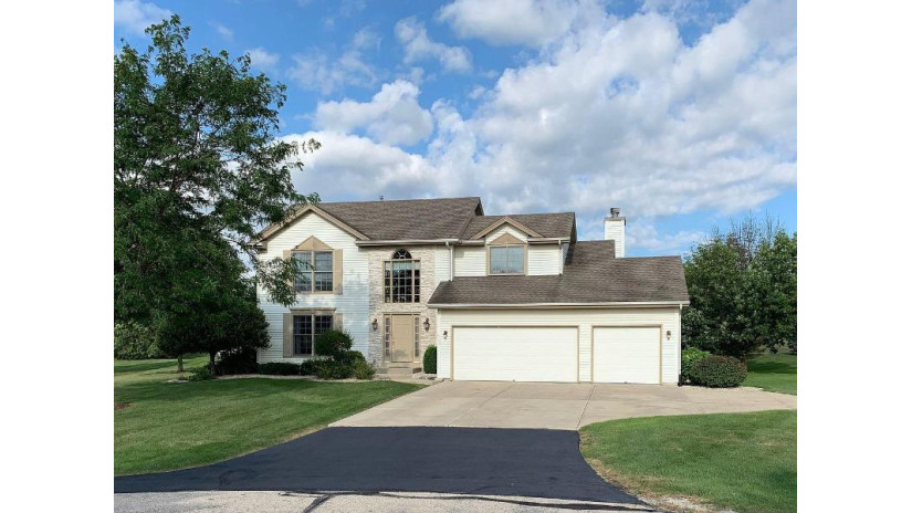 3318 Browns Ct Caledonia, WI 53405 by Coldwell Banker Realty -Racine/Kenosha Office $295,000