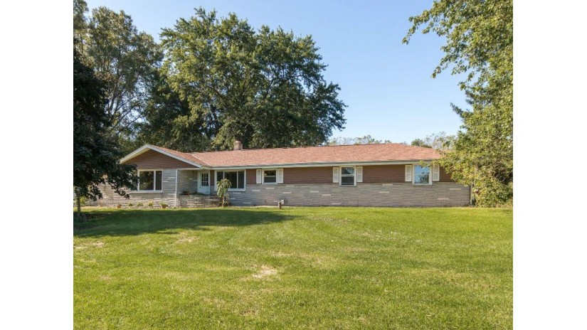 11207 W 7 Mile Rd Raymond, WI 53126 by Berkshire Hathaway HomeServices Metro Realty $359,900