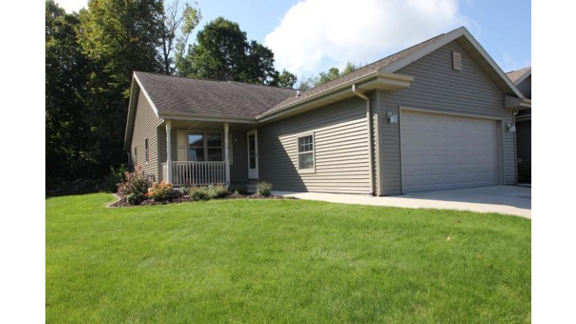 1175 Robin'S Nest Ct New Holstein, WI 53061 by Premier Properties Realty, LLC $193,500