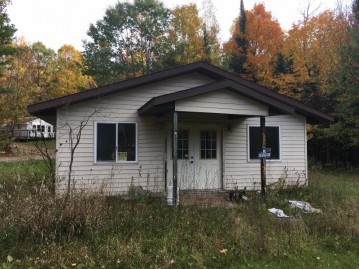 W7921 Maple Rd, Amberg, WI 54102