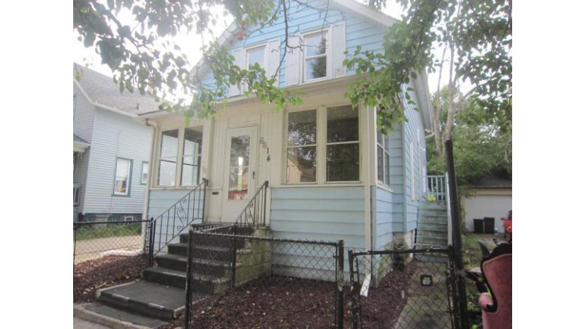 6614 15th Ave Kenosha, WI 53143 by Keefe Real Estate, Inc. $47,900