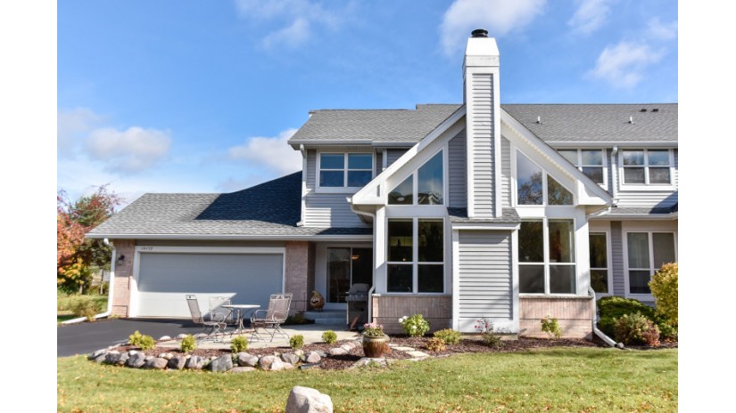 14132 W Waters Way New Berlin, WI 53151 by Shorewest Realtors $259,900