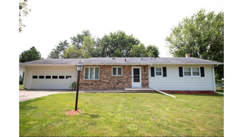 417 Jefferson Street Mondovi, WI 54755 by Elite Realty Group, Llc $169,900