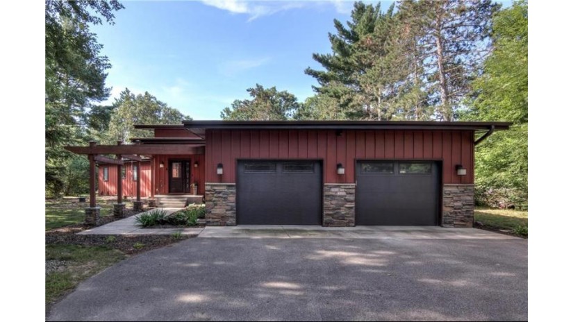 7211 Edgewater Court Eau Claire, WI 54703 by Riverbend Realty Group, Llc $550,000