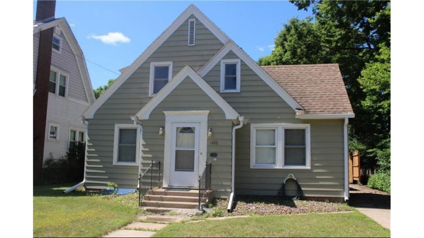 1210 South Farwell Street Eau Claire, WI 54701 by Donnellan Real Estate $185,000
