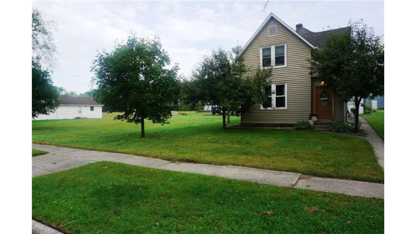 W6436 Main Street Bay City, WI 54723 by Re/Max Results $148,500