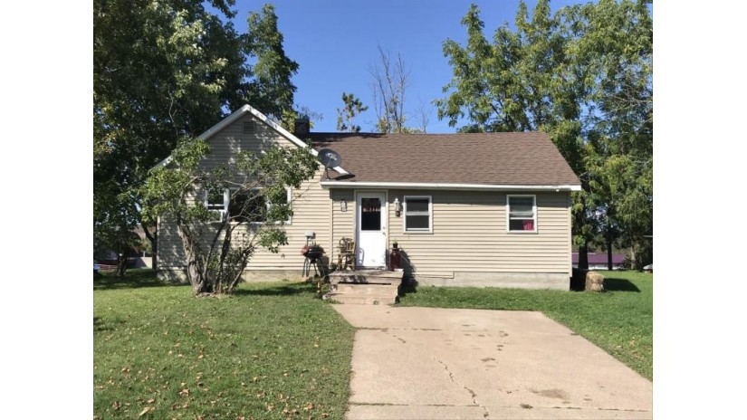 401 Washington Avenue Turtle Lake, WI 54889 by Dane Arthur Real Estate Agency/Turtle Lake $67,500