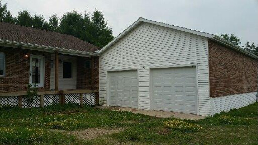 10747 E Miller Rd Davis, IL 61019 by Berkshire Hathaway Homeservices Crosby Starck Re $239,000