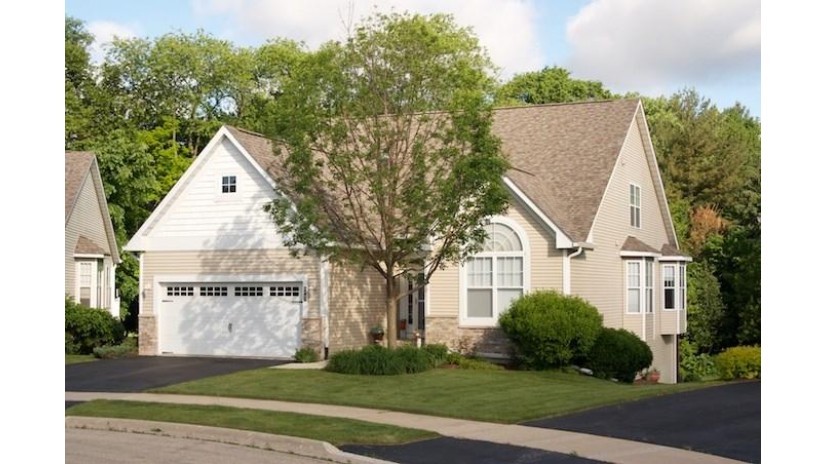 5808 Meadowlark Ct Rockford, IL 61108 by Gambino Realtors $233,000