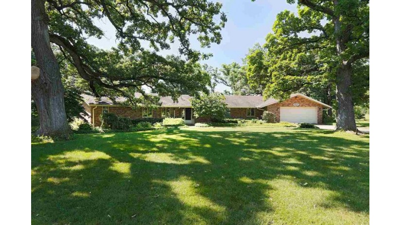 6825 Middle Road South Beloit, IL 61080 by Dickerson & Nieman $589,000