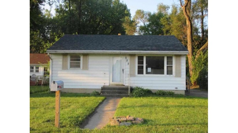 625 Colonial Drive Machesney Park, IL 61115 by Key Realty, Inc. $28,800