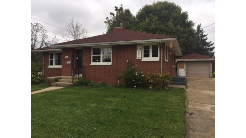 824 E 2nd Street Belvidere, IL 61008 by American Dwellings $79,900