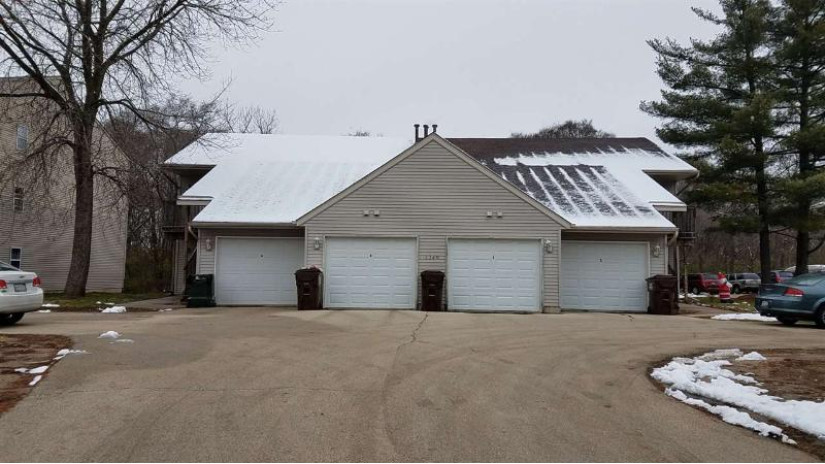 1140 Minns Drive Machesney Park, IL 61115 by Key Realty, Inc. $210,000