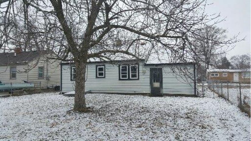 405 E Wilson Avenue Machesney Park, IL 61115 by Berkshire Hathaway Homeservices Crosby Starck Re $28,900