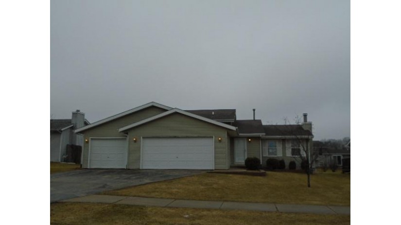 2690 Bluffside Drive Rockford, IL 61109 by Berkshire Hathaway Homeservices Starck Re $118,900