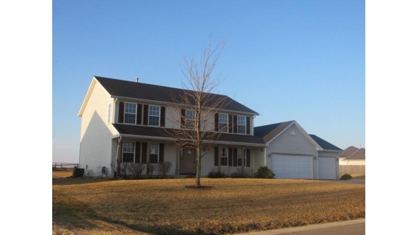718 Golden Prairie Drive Davis Junction, IL 61020 by Apreda Real Estate Services $169,900